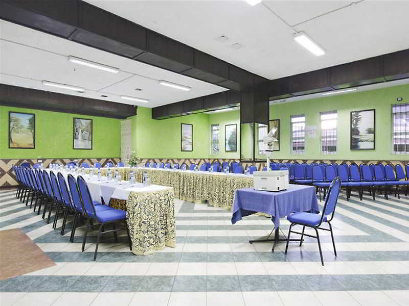 Sentrim 680 Hotel Nairobi Exterior photo